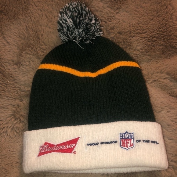 NFL Green Bay Packers Budweiser Promo Pom Pom Hat Toque New One Size Fits Most - Picture 2 of 2